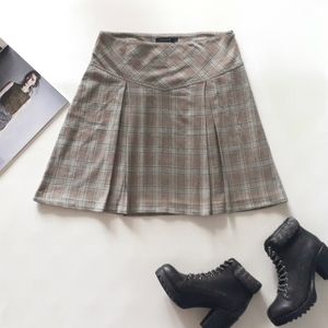 Parallel Tartan Pleated Skirt